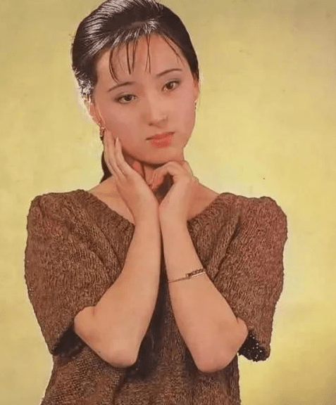 "最美"林黛玉陈晓旭:一生只有三部剧,死前为何皈依入空门?