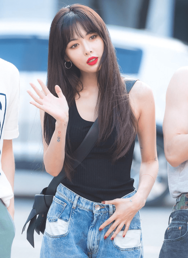 金泫雅回归造型很