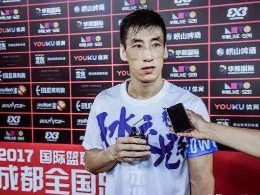 离开cba之后,打路人王之前,王晶还打了几年