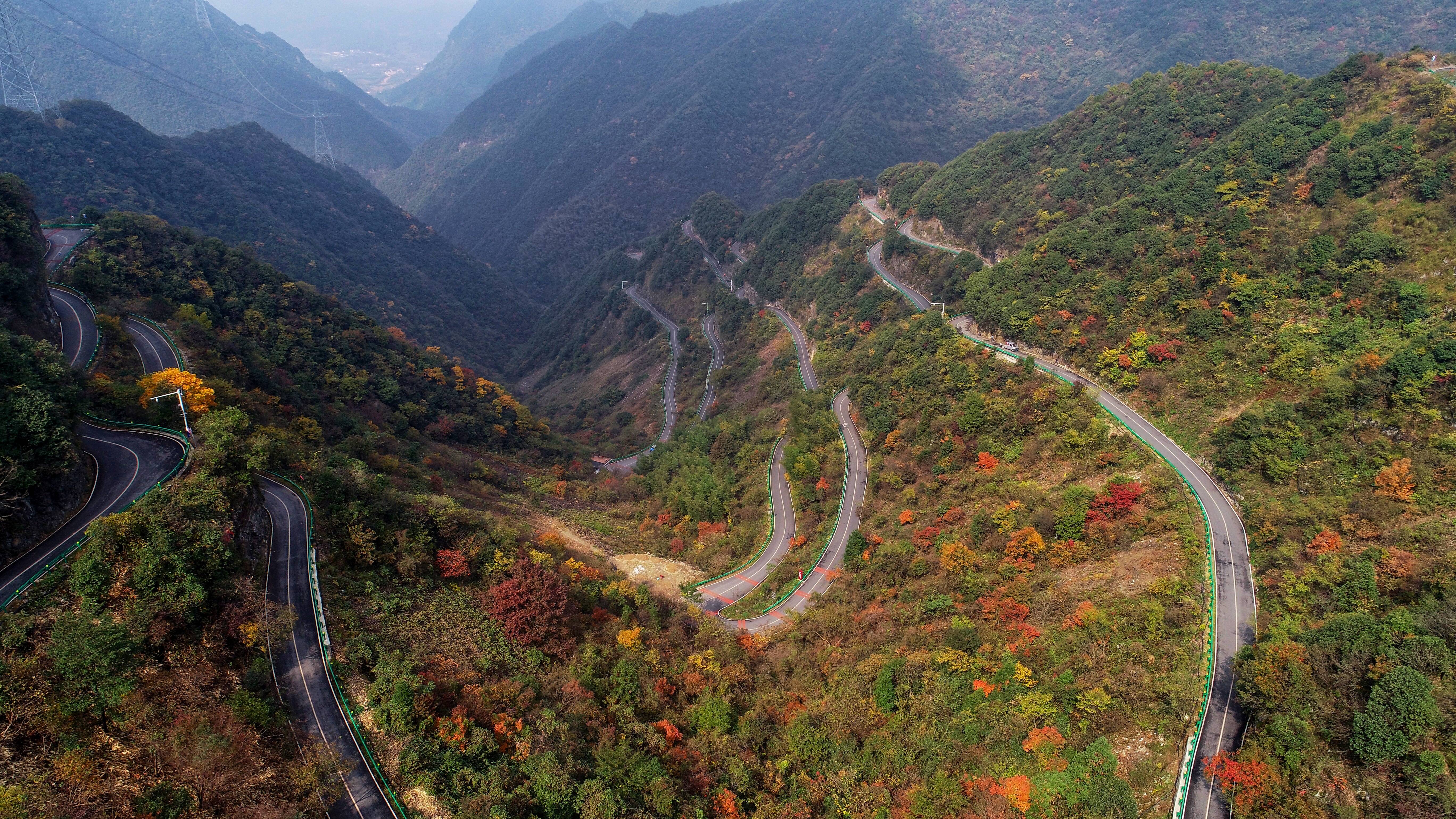 原创安徽有条绝美的自驾公路因酷似72拐被称为皖南川藏线