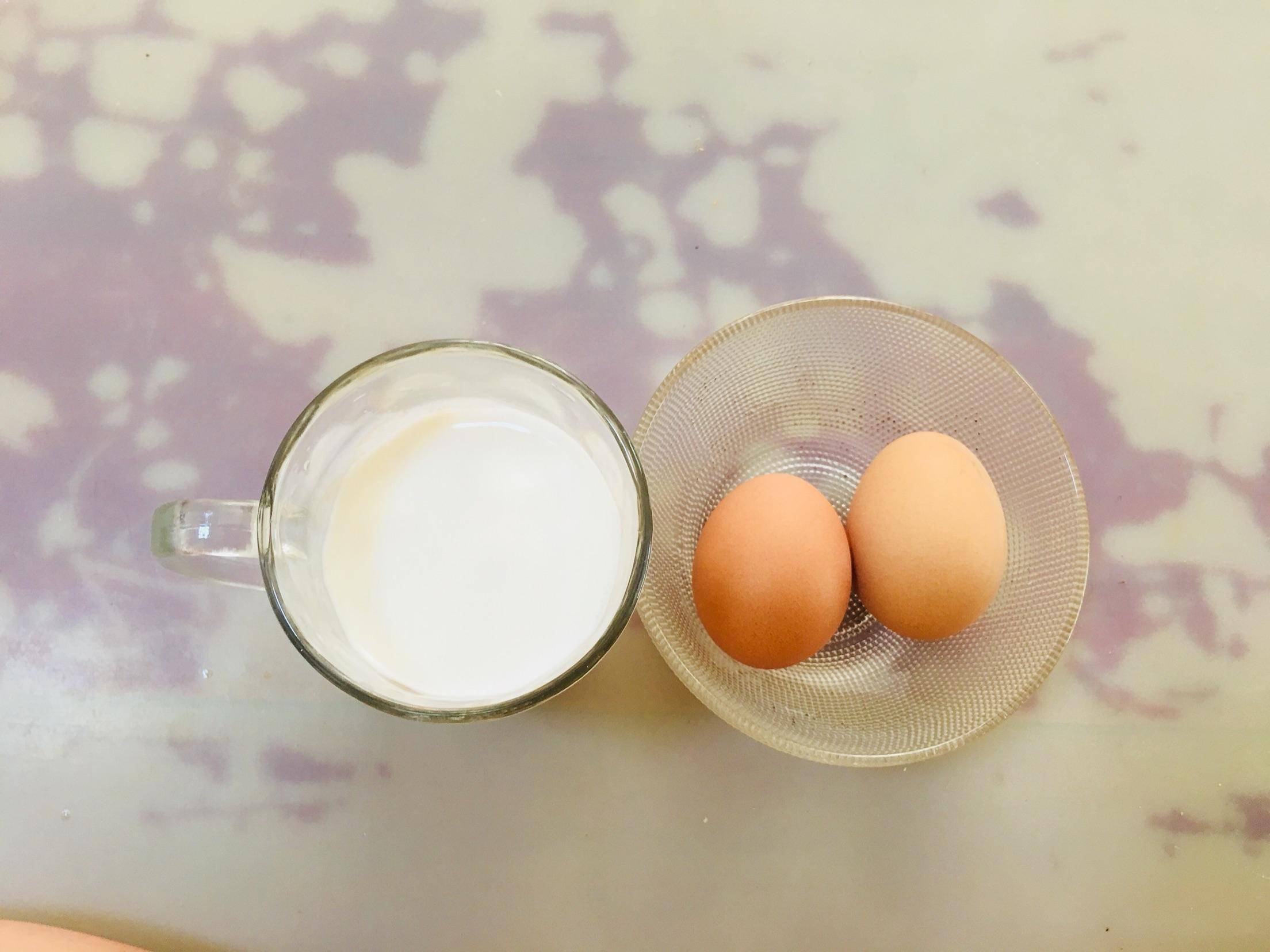 每天早餐只是一颗煮鸡蛋,外加一杯牛奶?