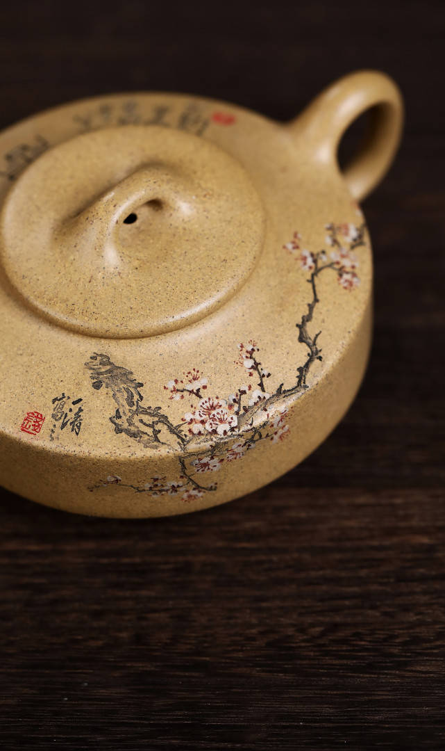 金石若墨韵,下刀如有神,当代紫砂陶刻名人钱一清印象