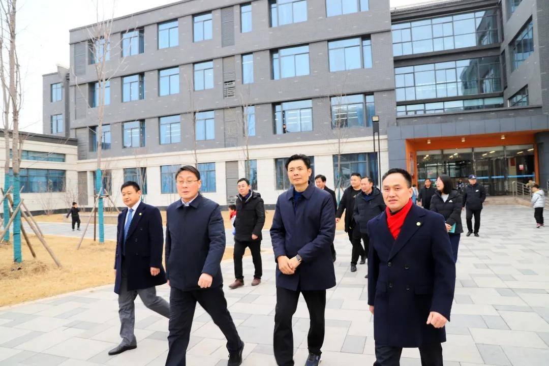 周口市和川汇区教体局领导莅临周口天立学校检查指导工作