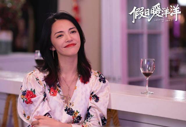 就算最后姚晨和白宇的嘴唇分开,依旧是让观众沉浸在他们那甜蜜吻戏当