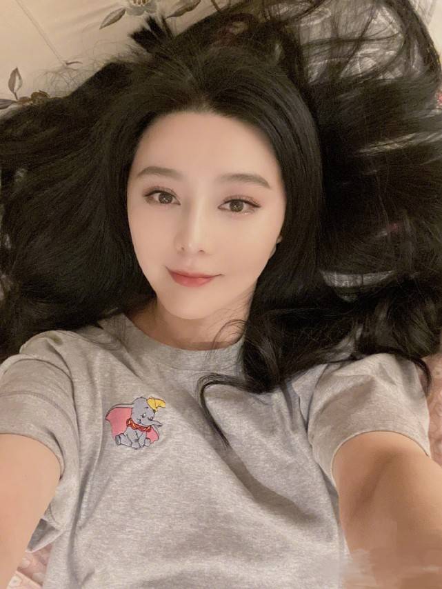 此前她也曾透露过自己投资拍戏的计划,很可能今年范冰冰就将投入到