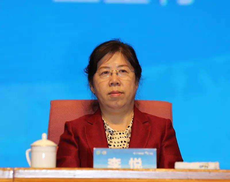 11日上午举行了论坛开幕式,国务院参事室特约研究员,原农业部常务副