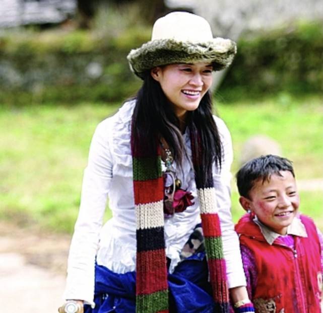 从选美小姐摇身变中国女舰长,韦慧晓人生精彩,真实版女性楷模