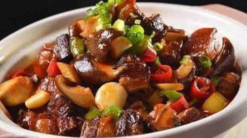 美食推荐:酱香香菇红烧肉,苹果炒牛肉片,生焖牛筋腩的