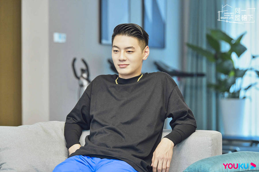 同一屋檐下王天奇面试受挫获李诞鼓励魏大勋被陈柳明圈粉