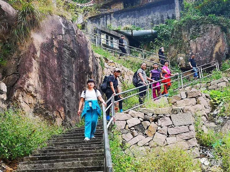 行走瑞安白岩山,欣赏奇妙巨石阵_府庙