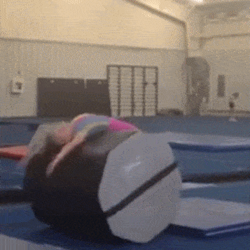 搞笑gif趣图:我本可以安稳平静地看看路上的风景.