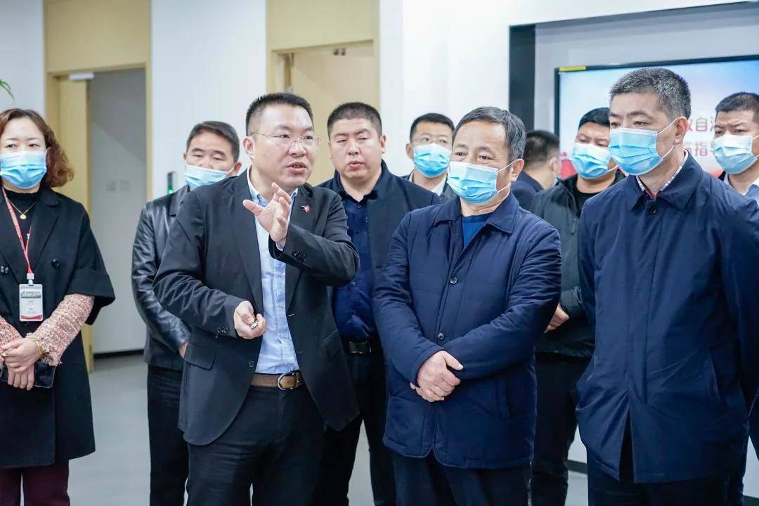 原创新疆克州党委副书记杨伟辉一行莅临江苏立卓考察调研