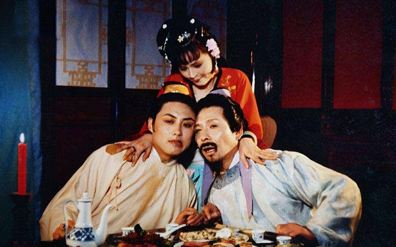原创话红楼:对贾珍说"不"的女人不一般,她是谁?