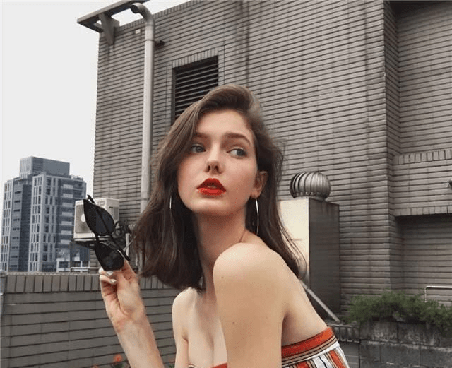 savannablade超清,savannablade萨凡娜 "精灵"savanna blade:美得像是画里走出来的公主