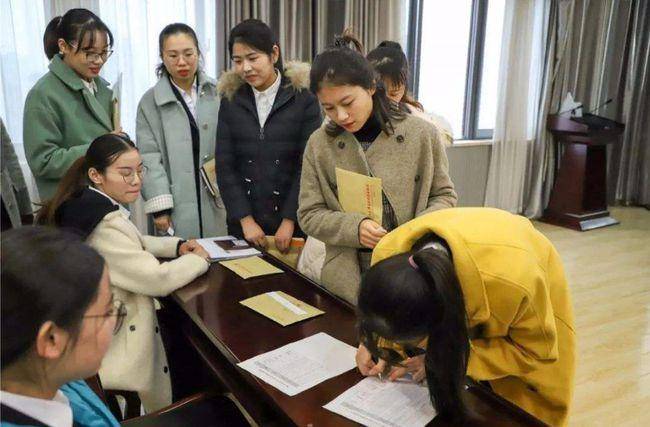 家庭收入表新鲜出炉,网友吐槽,6级以上才能无压力生娃(最新发布)