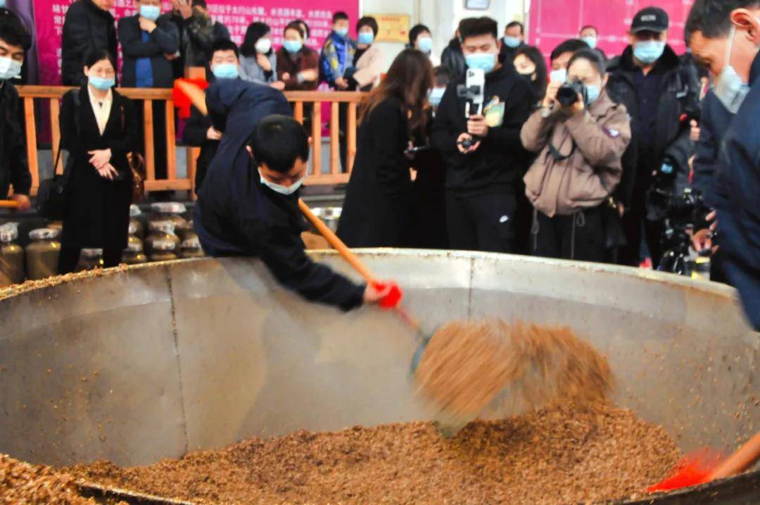 龙抬头酿春酒古顺辛丑年新春开酿祭祀大典今日启幕