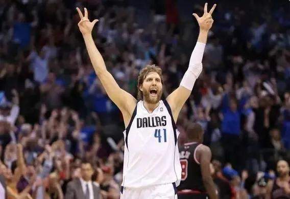 答球迷:nba历史上白人球员最佳阵容由哪5人组成?