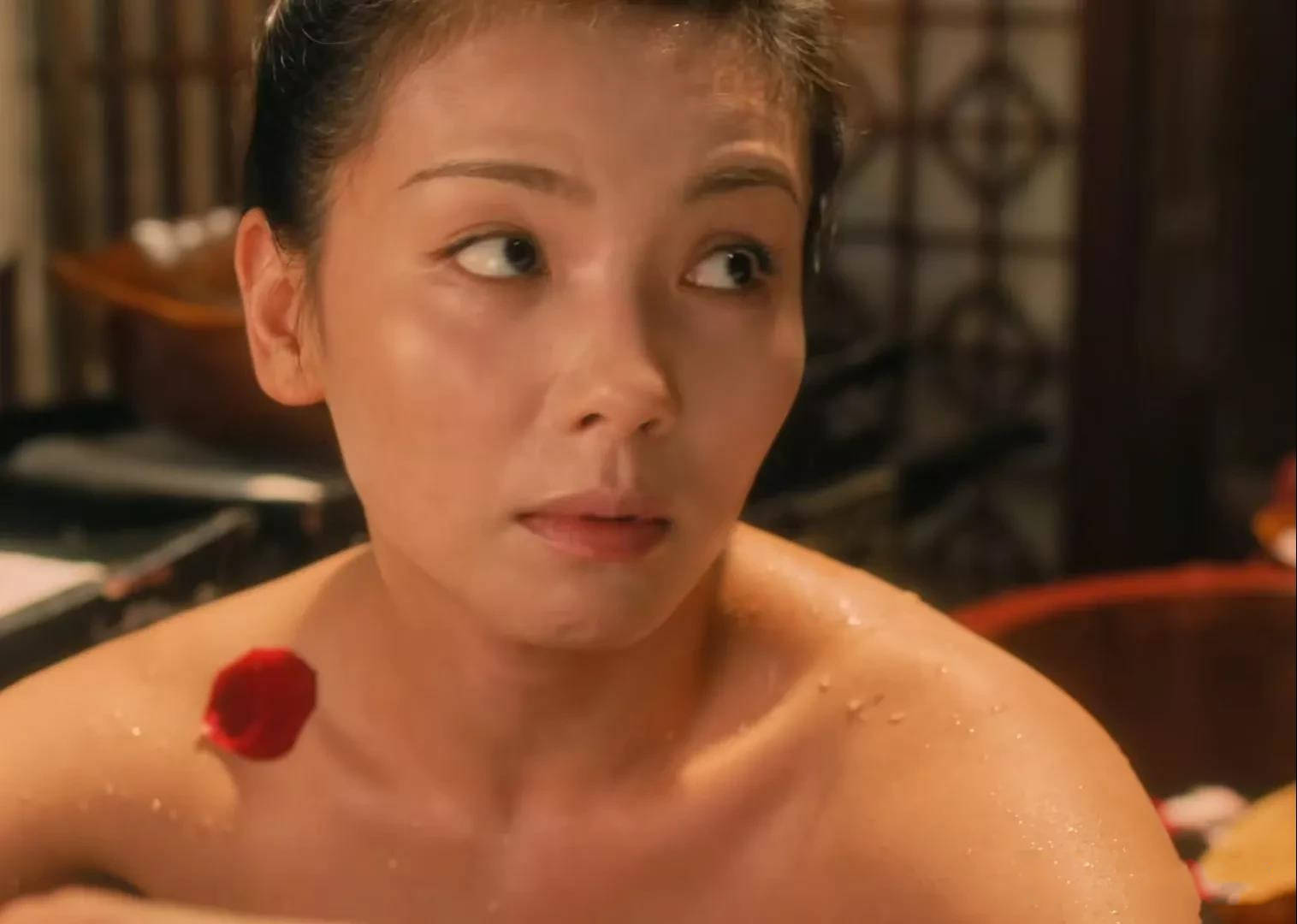 刘涛洗澡戏壮汉身材被网友吐槽,本人深夜回复"实现身材自由"_周渝民
