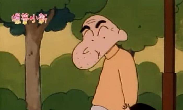小新的爷爷野原银之介是有退休金的,但在野原广志的回忆里他只是一个