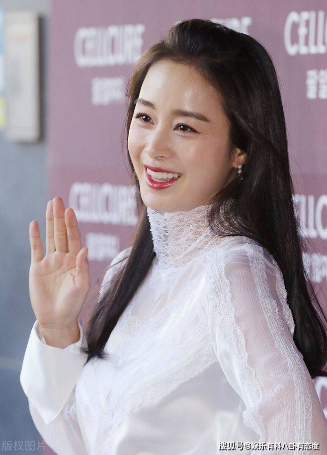 金泰熙她是韩国演艺圈里的大美人凭借实力演技深入人心