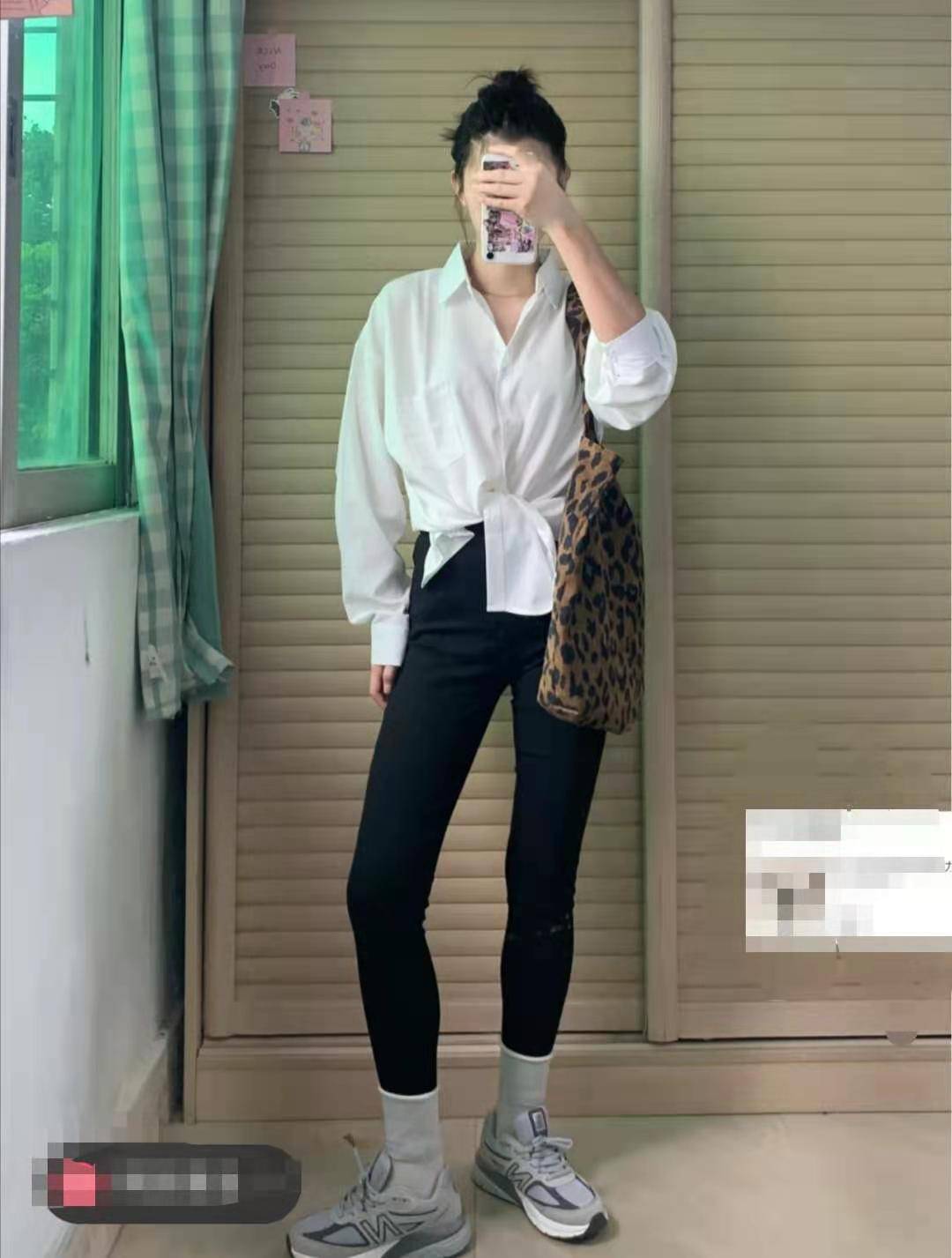 白衬衫搭配什么裤子好看