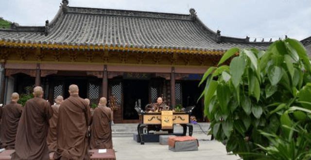 辽宁大悲寺:不设置功德箱,禁止捐钱,僧人每天只吃一顿饭