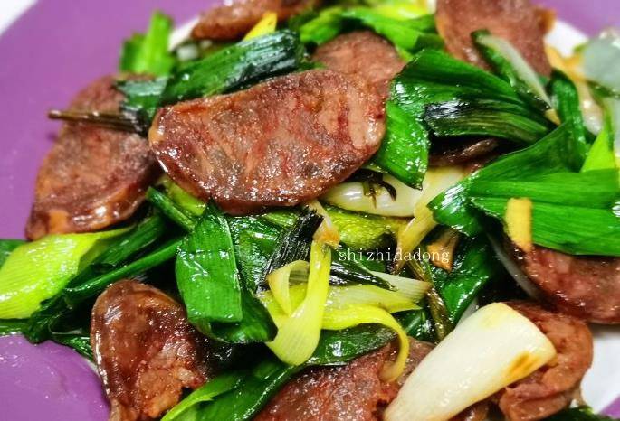 青蒜炒腊肠