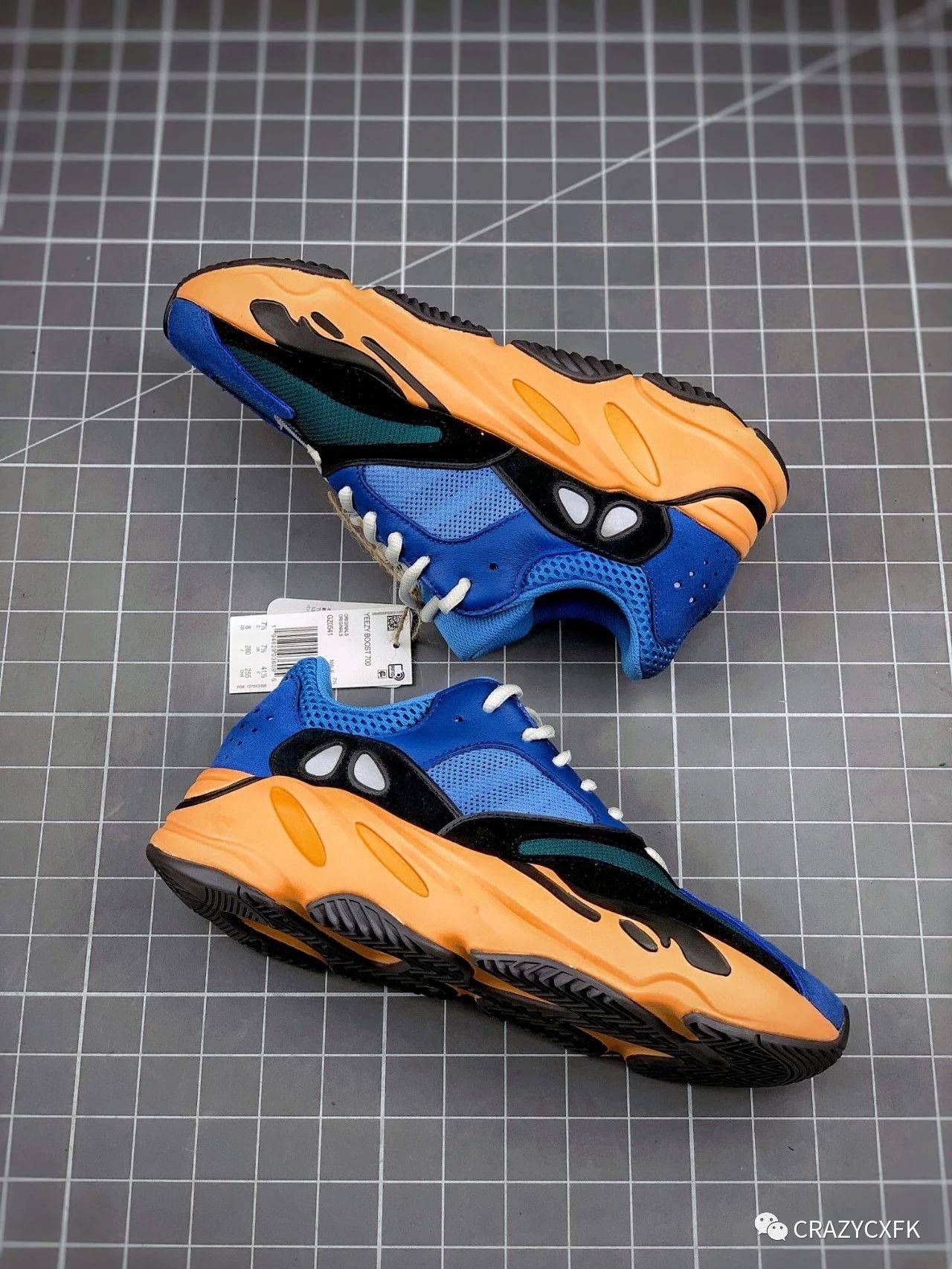 阿迪达斯椰子 yeezy boost 700 bright blue 蓝橘运动