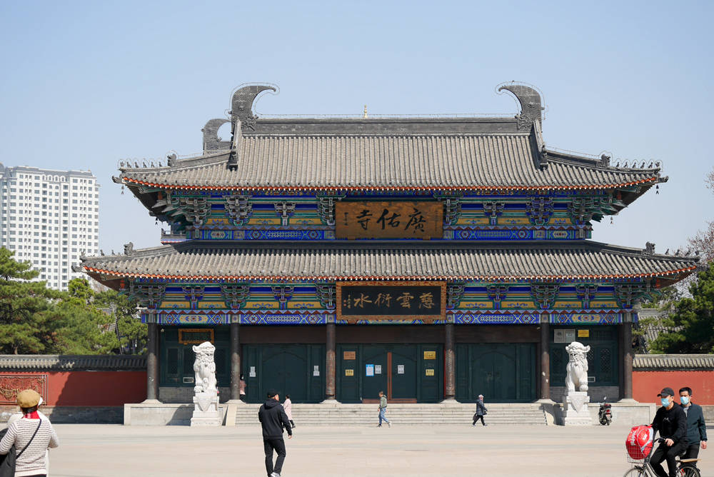 重建的广佑寺占地面积6万平方米广佑寺也是东北历史上最具影响力的