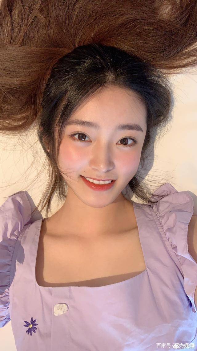 还记得《步步惊心》中承欢格格吗?18岁柴蔚甜美近照曝光