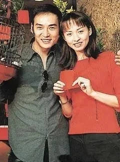 原创焦恩俊姻缘太差两次婚姻都以离婚收场两任前妻还是旧相识