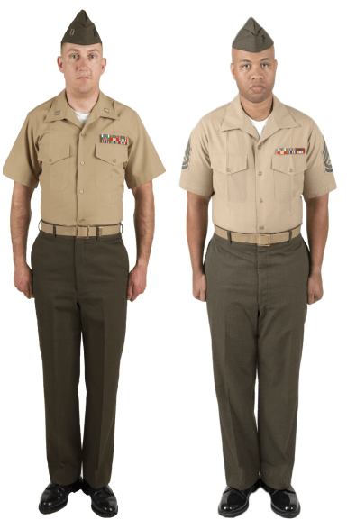 美国海军陆战队c类常服佩戴船形帽的规定,与b类常服相同.