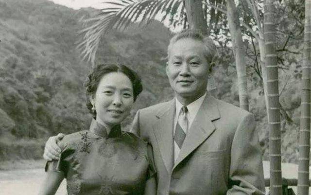 原创孙立人的三个妻子,一个留在大陆,两个留在台湾,各自结局如何?