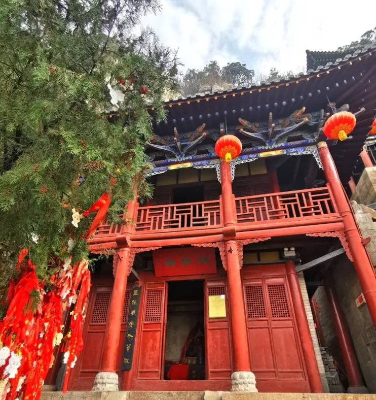原创活楼吊庙,祭祖圣地——娲皇宫