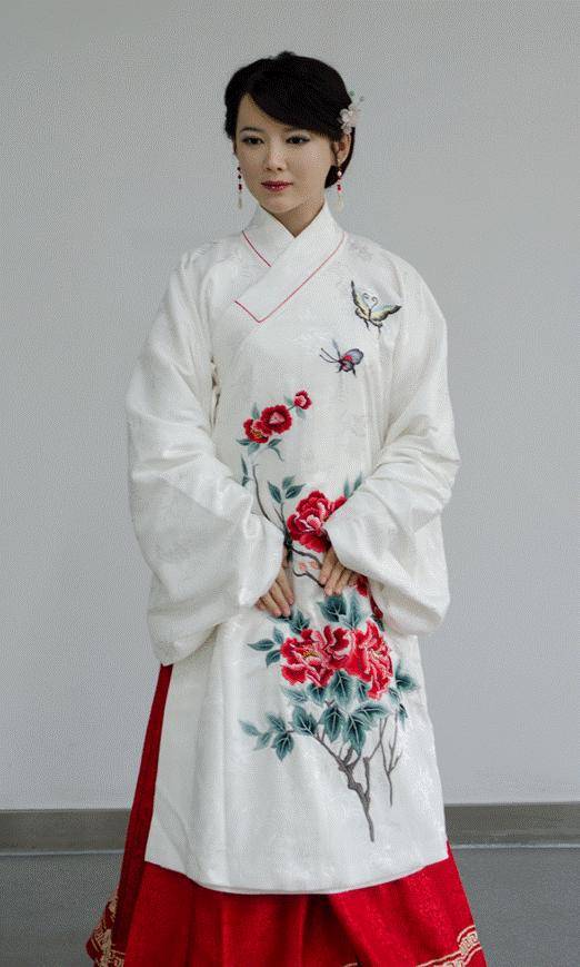 ai机器人不是情趣机器人,为何各国都制造美女而不是男性机器人?