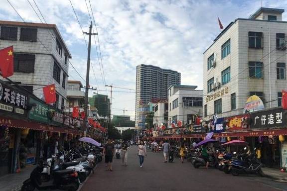 北海侨港风情街一个能够体验越南风情的旅游目的地