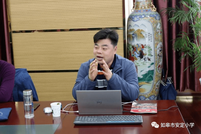 如皋教师发展中心的夏敏军老师为参与此次活动的老师们带来了题为《博