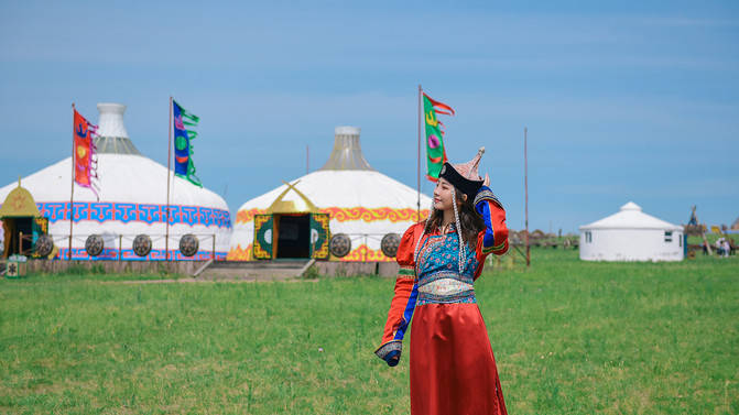 呼伦贝尔旅游攻略怎么玩玩几天神秘巴尔虎蒙古部落马之舞篝火晚会