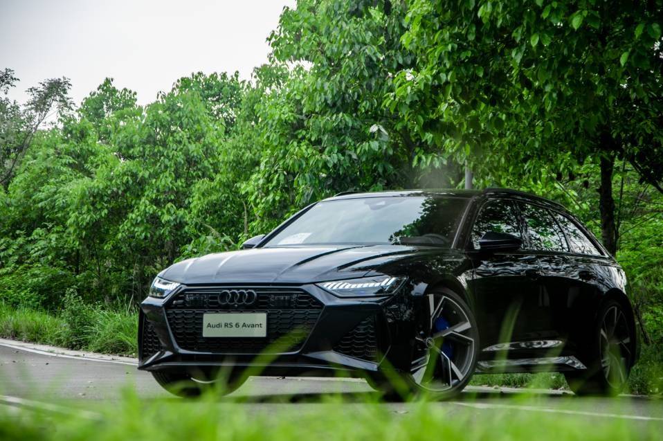 试驾|奥迪rs6 avant,"又纯又欲"的黑武士,性能和实用都有了