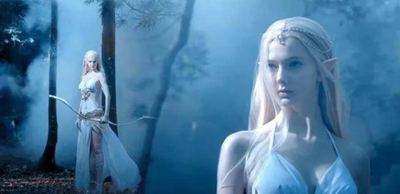 她因cos精灵被誉为史上最美coser,素颜照曝光后,网友