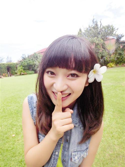 原创王治郅的眼光真好他29岁的二婚妻子周蕾脸蛋可爱而且身材姣好