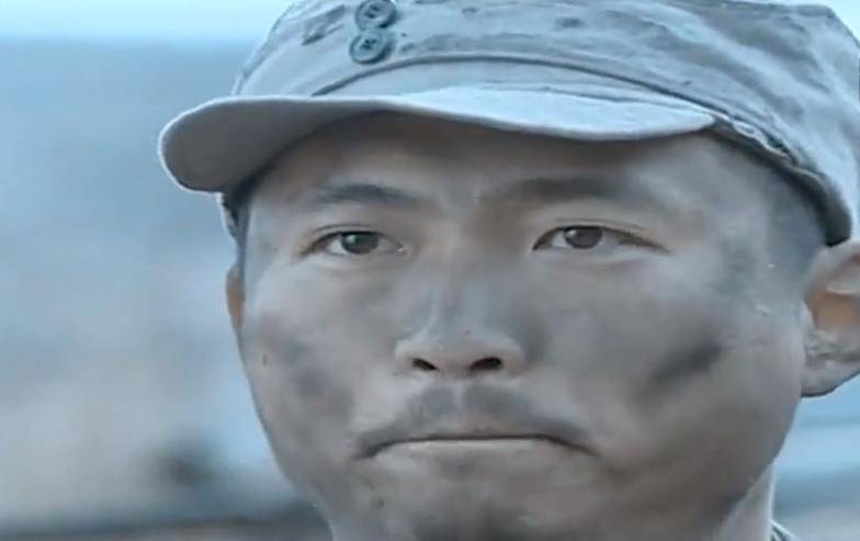 新旧亮剑角色对比王云山用发胶住别墅你让李云龙情何以堪