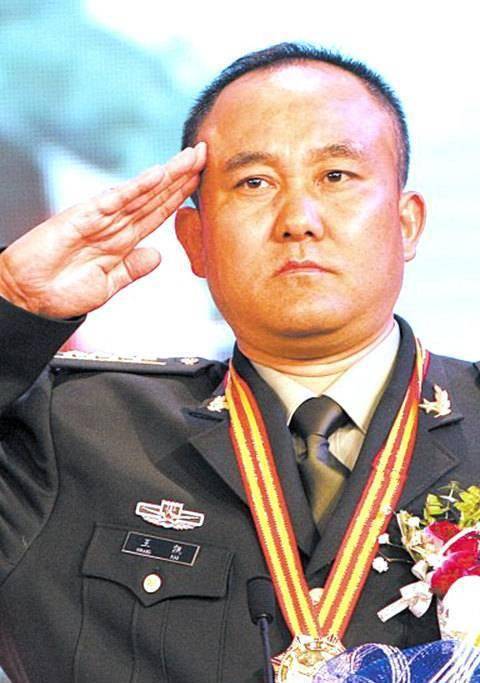 原创高层任免,西藏军区司令员换人!58岁升中将,功勋卓著,来头不小