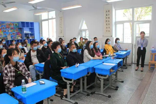 都江堰市灌州小学校举办2026届教学开放活动