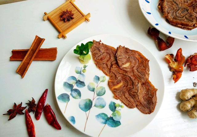 原创电饭煲版卤牛肉,味道鲜香,制作简单,厨房小白也能轻松驾驭
