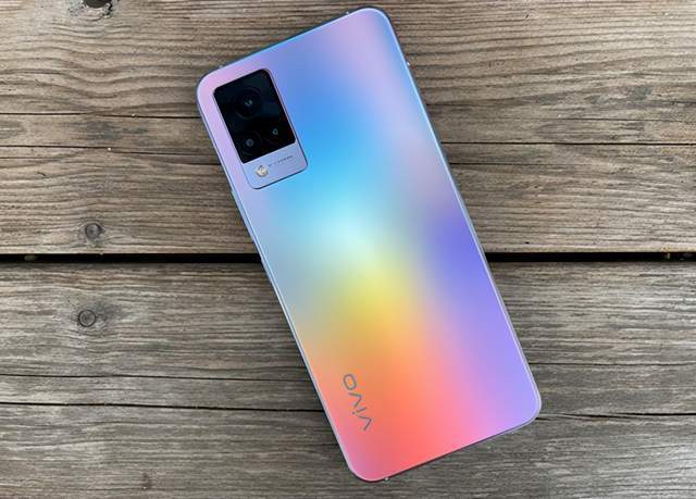 vivo s9配色超惊喜!轻薄机身让人爱不释手