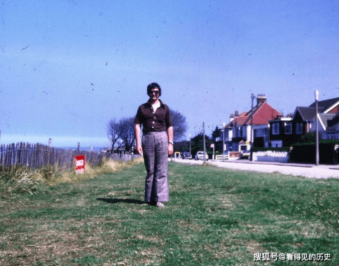 彩色老照片70年代的男性时尚