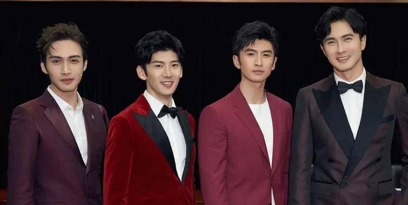 高伟光和张彬彬很像 两个人谁会成为公司力捧的对象