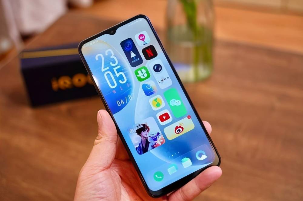 新机发布便开启降价模式,骁龙768g 128gb 55w快充_手机