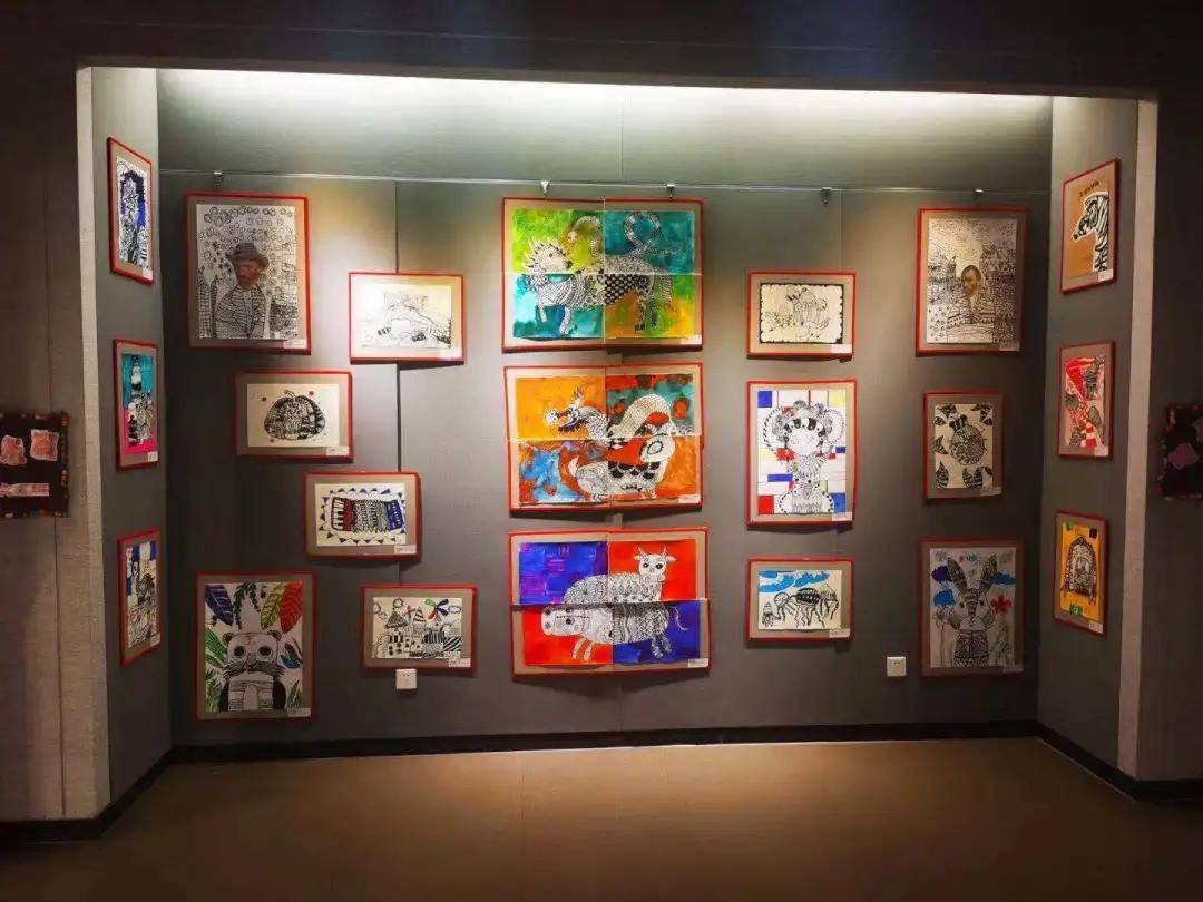 溢彩童画悦美童年诺亚舟上海小哈佛幼儿园毕业画展